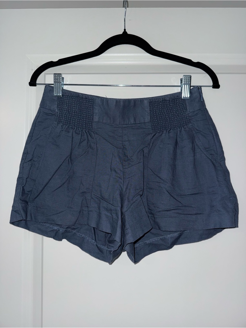 Banana Republic Women’s Smocked Waist Linen Navy Shorts